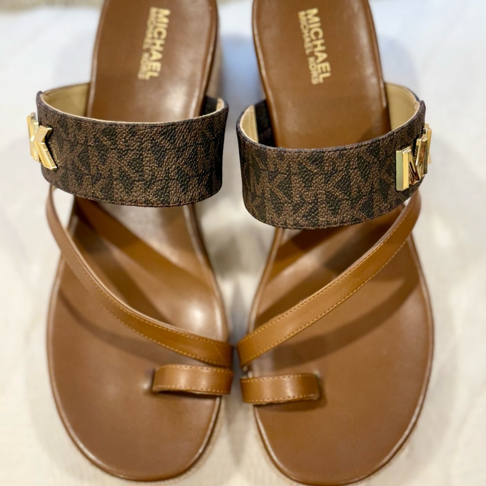 Michael Kors Tan and Gold Sandals
